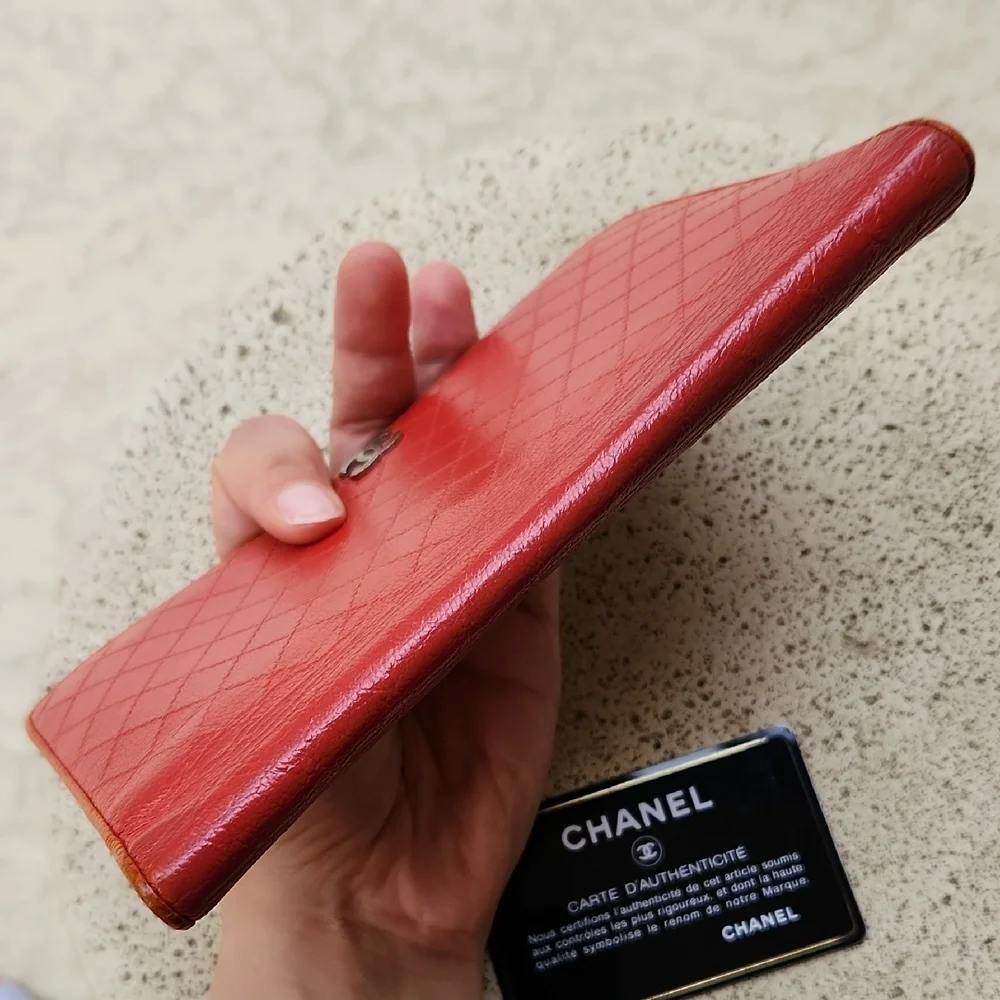 CHANEL Red Quilted Leather Wallet - Picture 5 of 15